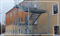 Metall Treppe mit Geländer